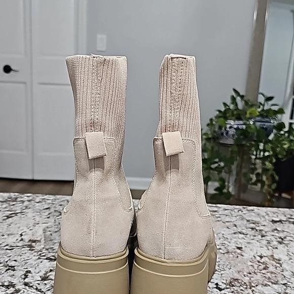 Steve Madden Liberti Lug Sole Boots Tan Suede Platform Chunky Boots - Picture 2 of 4